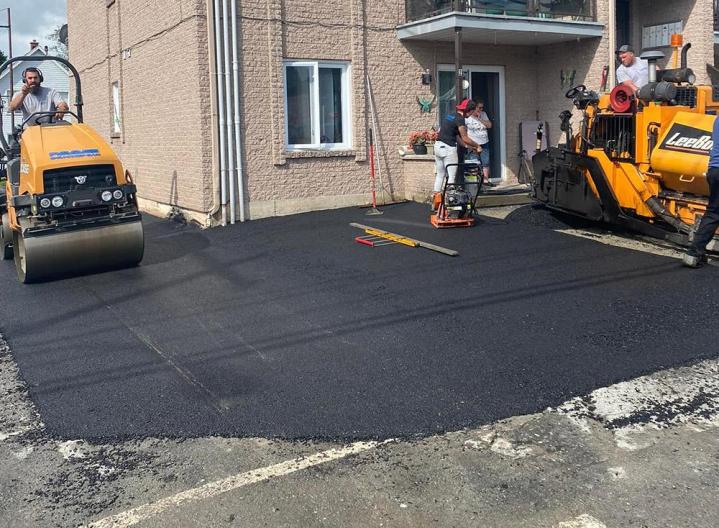 Pavement surfacing specialist Lac-Mégantic