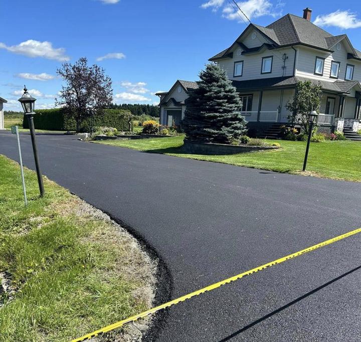 Réalisation de divers travaux de rapiéçage municipal